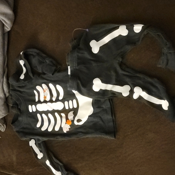 Carters Skeleton Costume - Picture 1 of 5